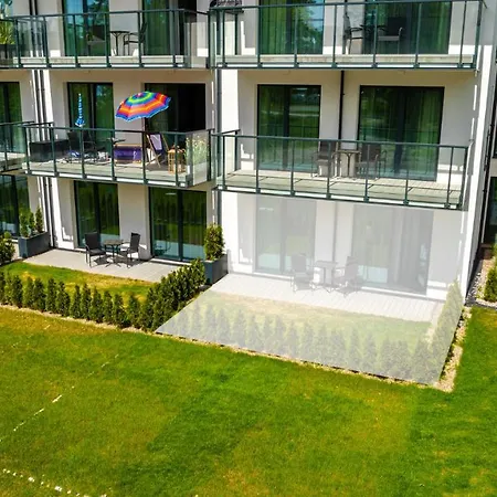 Bluesun Z Ogrodkiem 128 * 尼彻兹